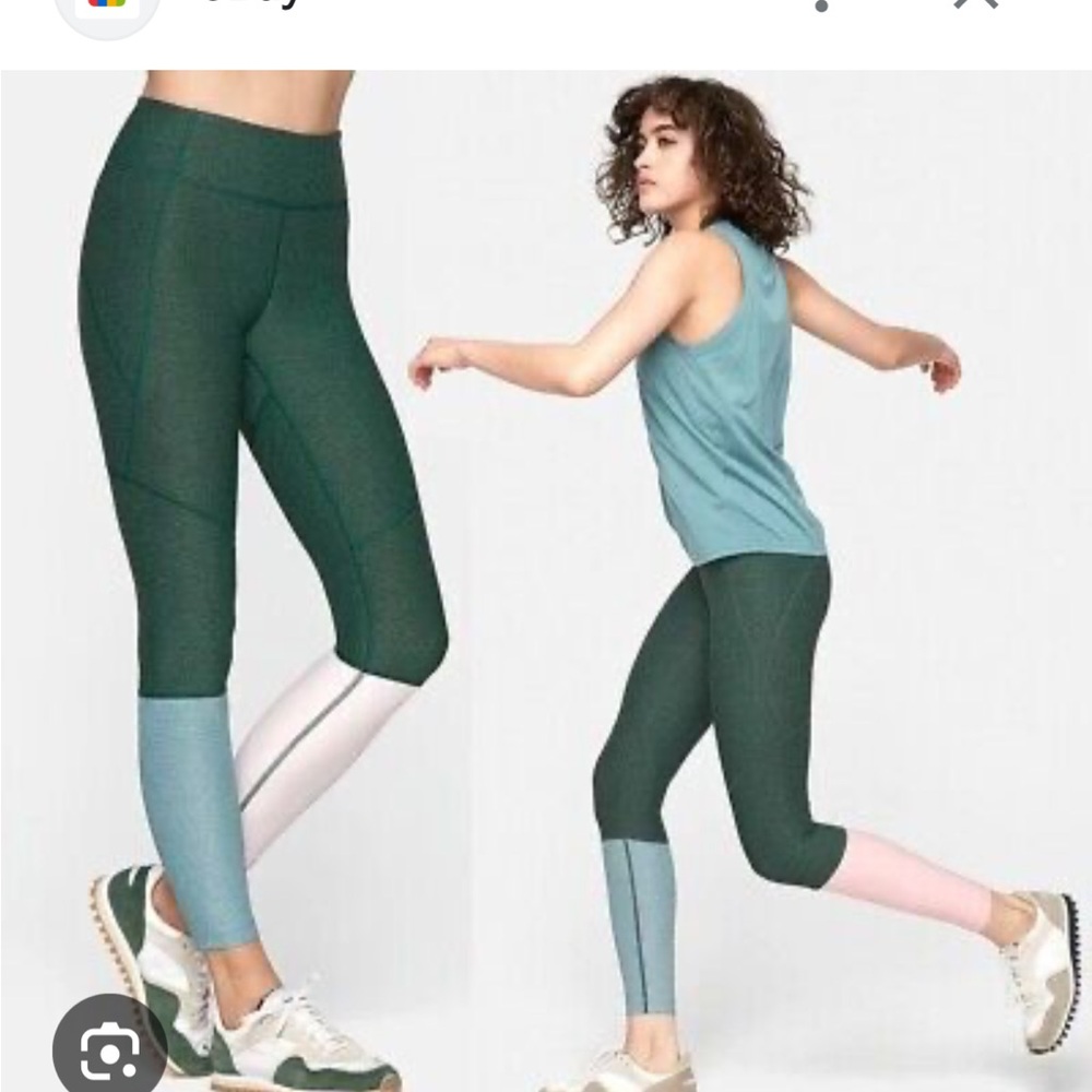 Outdoor Voices Colorblock 7/8 Dipped Warmup Leggings – Size Medium
